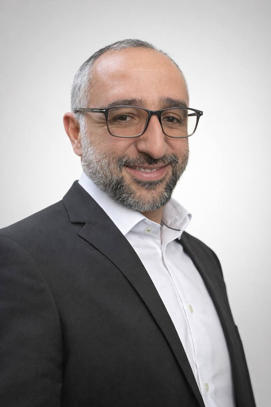 M. Amoch